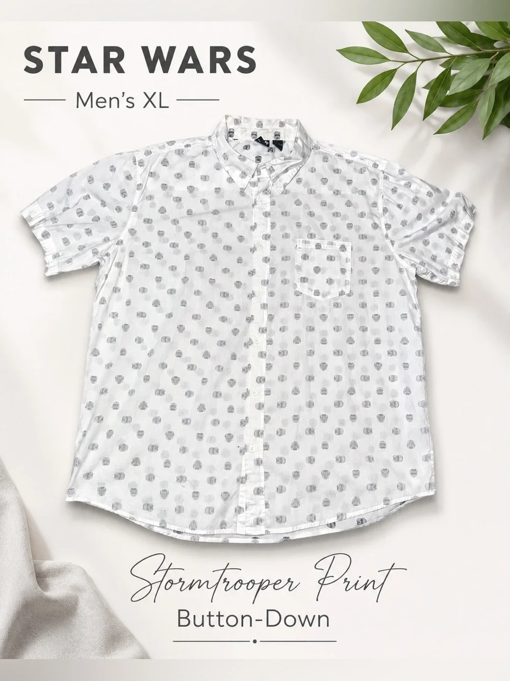 Star Wars Stormtrooper Helmet Print Short Sleeve Button-Down Shirt Men’s XL
